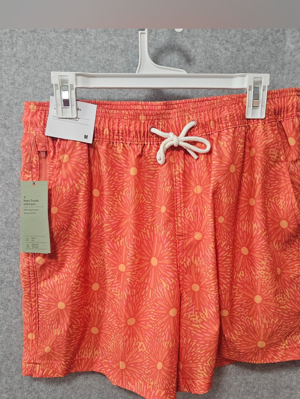 Men's Goodfellow & Co Coral Floral-Print Swim Trunks with Drawstring Size Medium